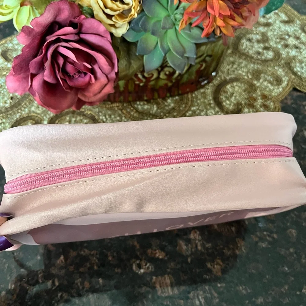 Lash Lover Clear And Pink Travel/Makeup Bag